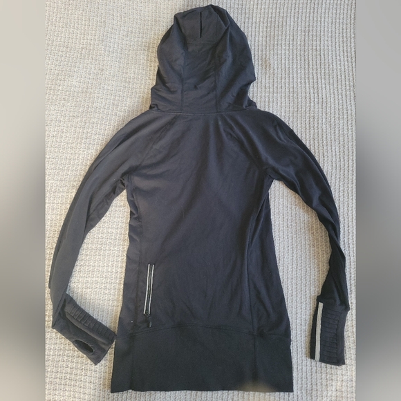 LULULEMON 4 - Picture 7 of 9